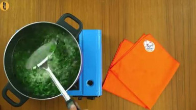 Palak Gosht (Spinach) Recipe by Food Fusion