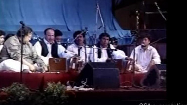 Kinna Sohna Tenu Rab Ne Banaya (Live Full) Ustad Nusrat Fateh Ali Khan Kinna Sona   OSA Worldwide