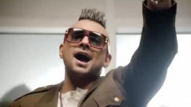 Sean Paul   She Doesn't Mind (Official Video)