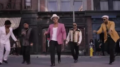 Mark Ronson   Uptown Funk (Official Video) ft  Bruno Mars