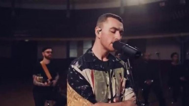 Sam Smith   Burning (Live From The Hackney Round Chapel)