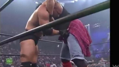 Goldberg destroys a 7 foot 2 Superstar  WCW Thunder, June 18, 1998
