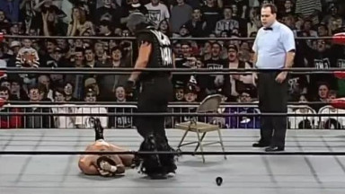 Sting Drops from the Rafters for the 1st Time! to confront Macho Man Randy Savage (WCW) (480p)