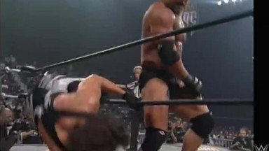 Sting vs  Goldberg — WCW World Heavyweight Championship  WCW Halloween Havoc 1999 (480p)